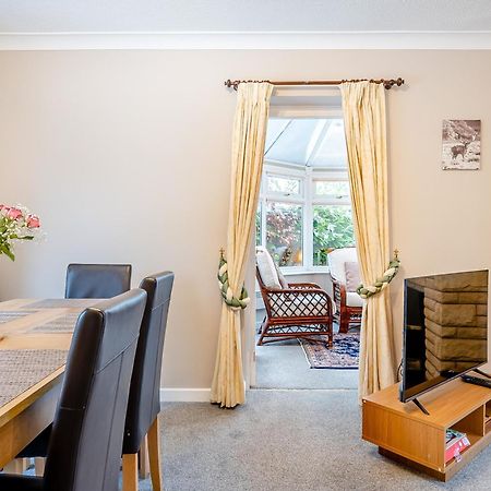 Elvington Cottage - Family-Friendly Cheerful House At The Heart Of The Cotswolds Bourton-on-the-Water Extérieur photo
