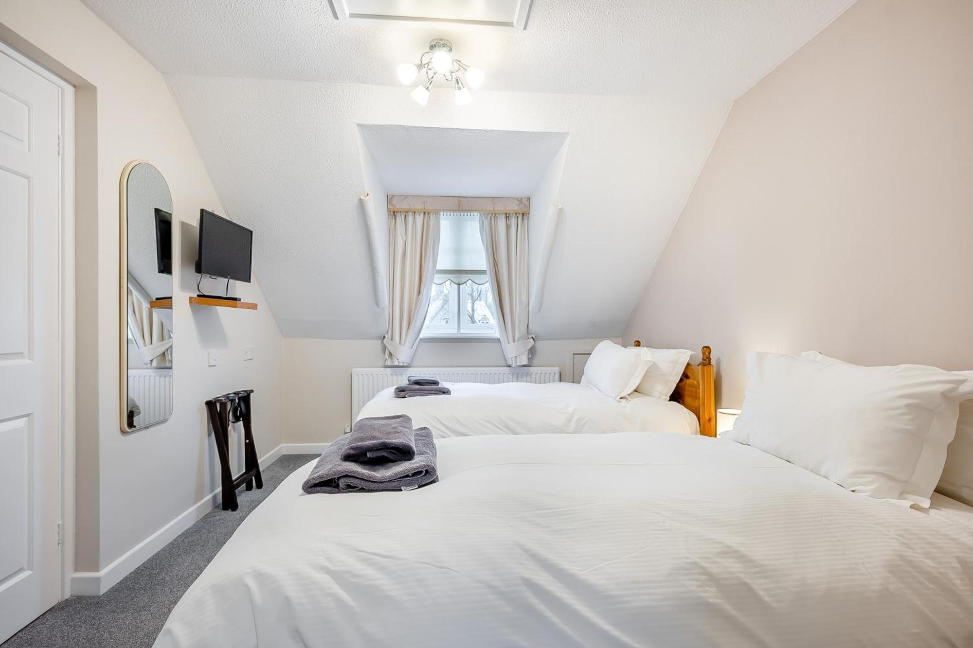 Elvington Cottage - Family-Friendly Cheerful House At The Heart Of The Cotswolds Bourton-on-the-Water Extérieur photo